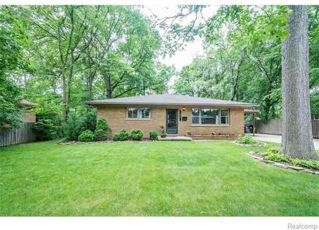 1811 Alhambra Dr #NA - Photo 2 of 31