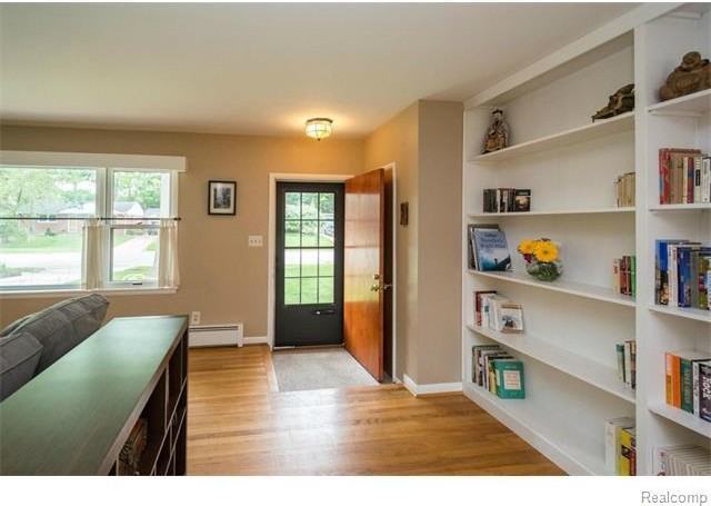 1811 Alhambra Dr #NA - Photo 3 of 31