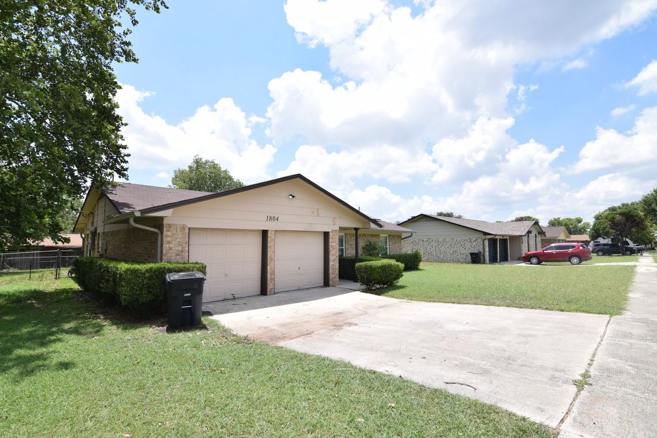 1804 Ruiz Dr #NA - Photo 2 of 20