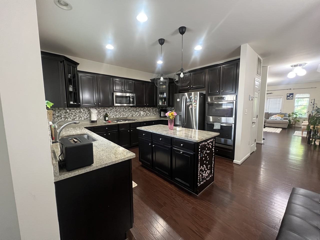 9098 Belo Gate Dr - Photo 3 of 27