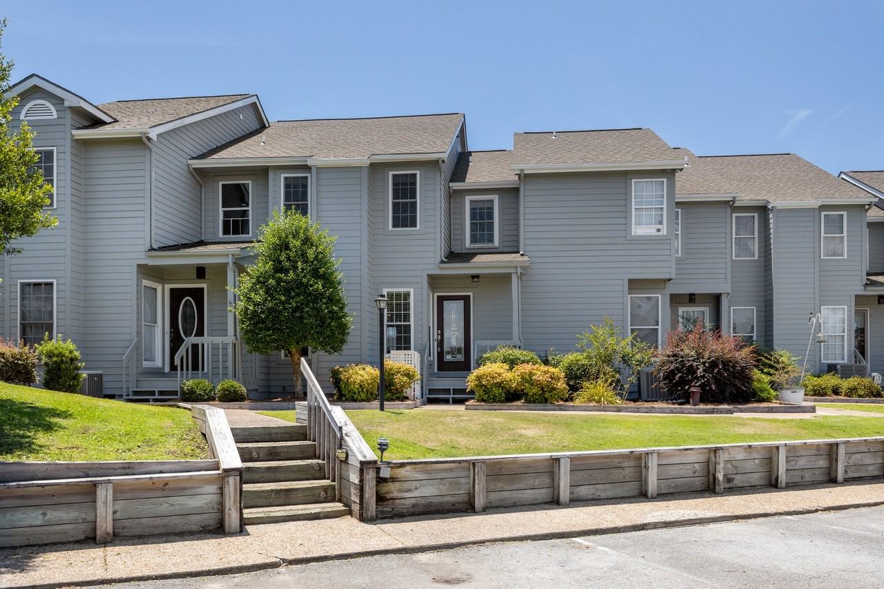 8711 Plantation Dr #302 - Photo 2 of 46