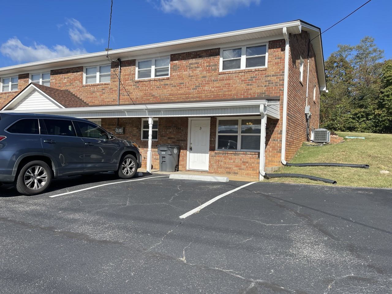 111 Della St #3 - Photo 3 of 11