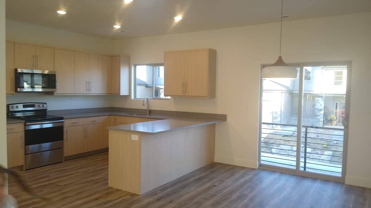 151 W Autumn Ln #NA - Photo 6 of 17