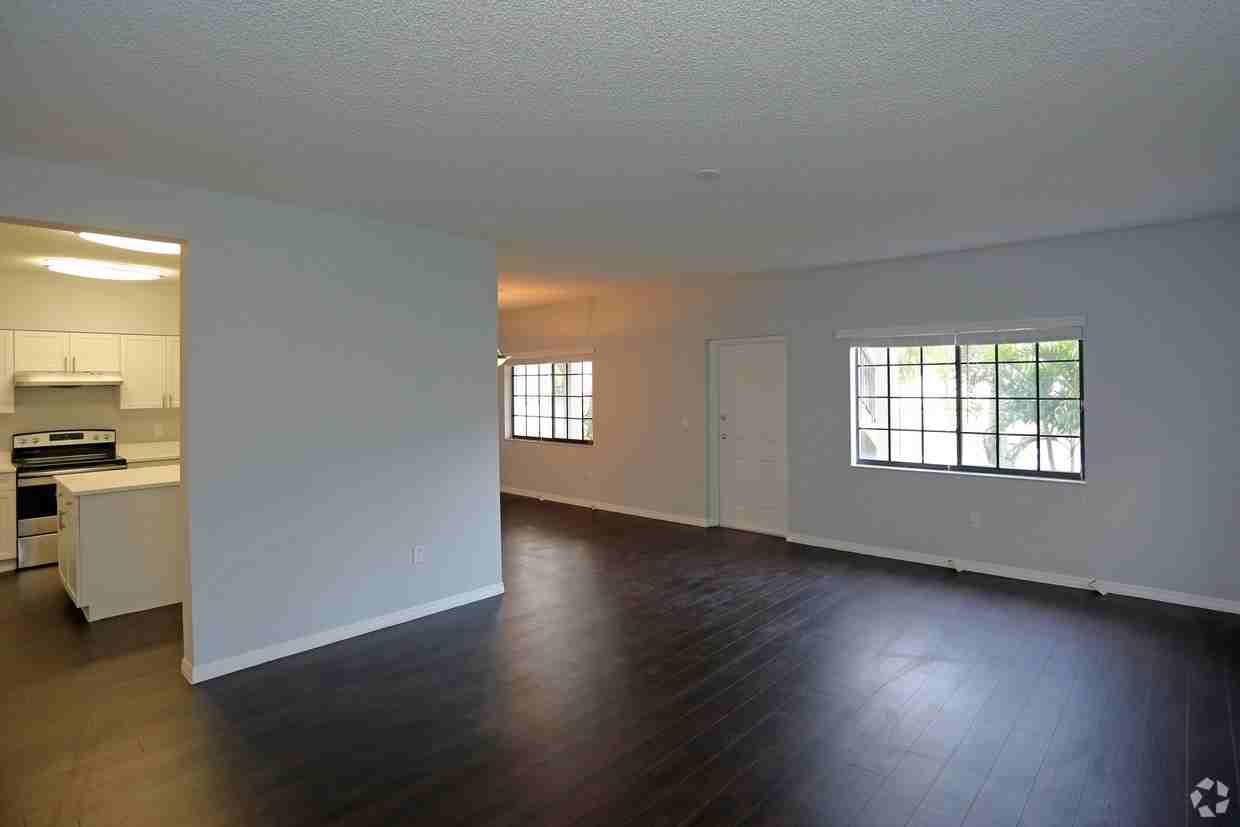 Maridadi West Palm Beach - Photo 2 of 30