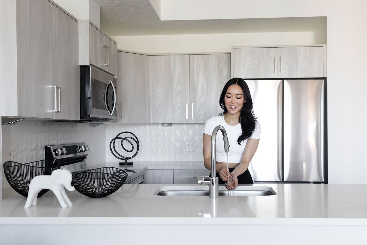 The Hat 14 - Photo 3 of 50