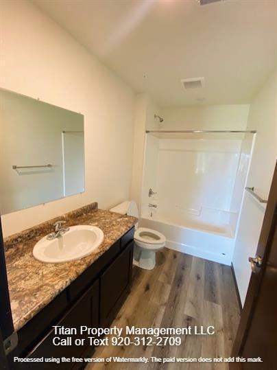 3425 Logan Dr #5 - Photo 6 of 9