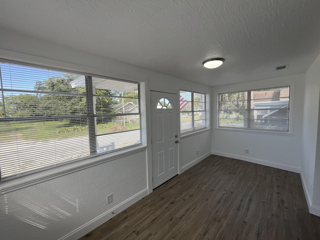 615 Dora Street - CUnit C #C - Photo 3 of 22