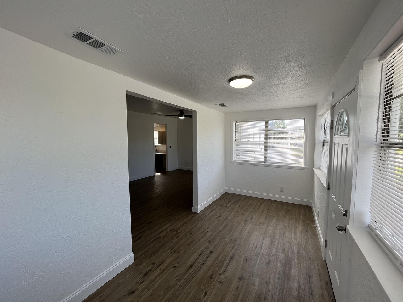 615 Dora Street - CUnit C #C - Photo 4 of 22