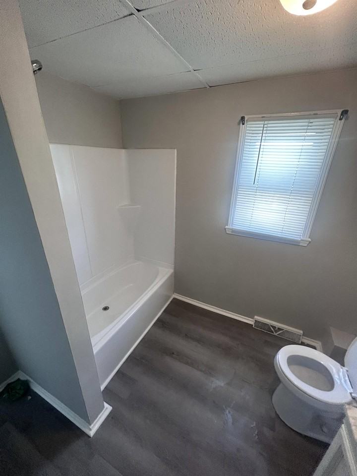 1341 Green St #1 - Photo 5 of 6