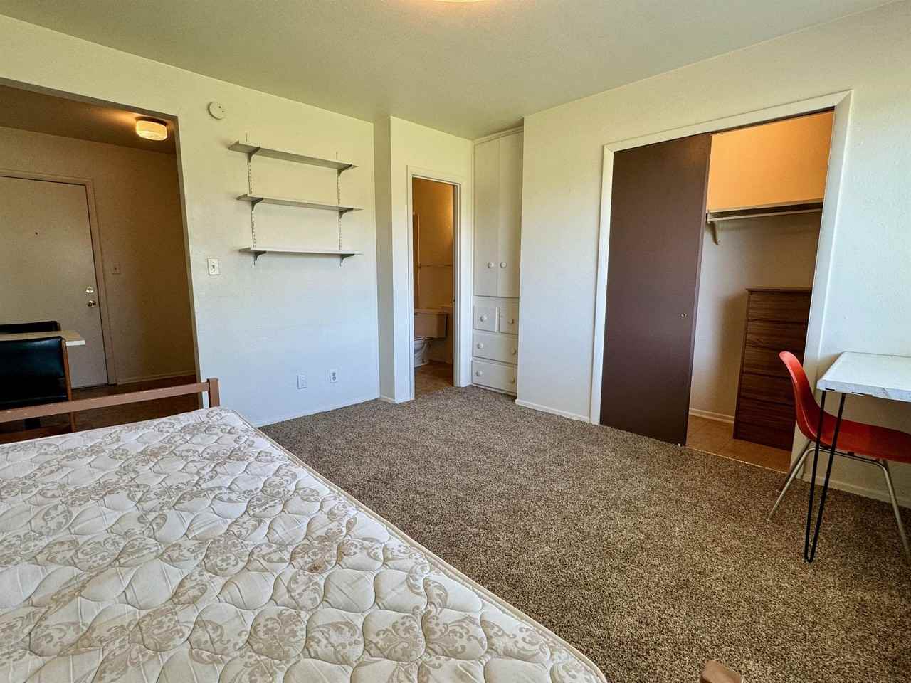 511 S Logan Ave #18 - Photo 2 of 9