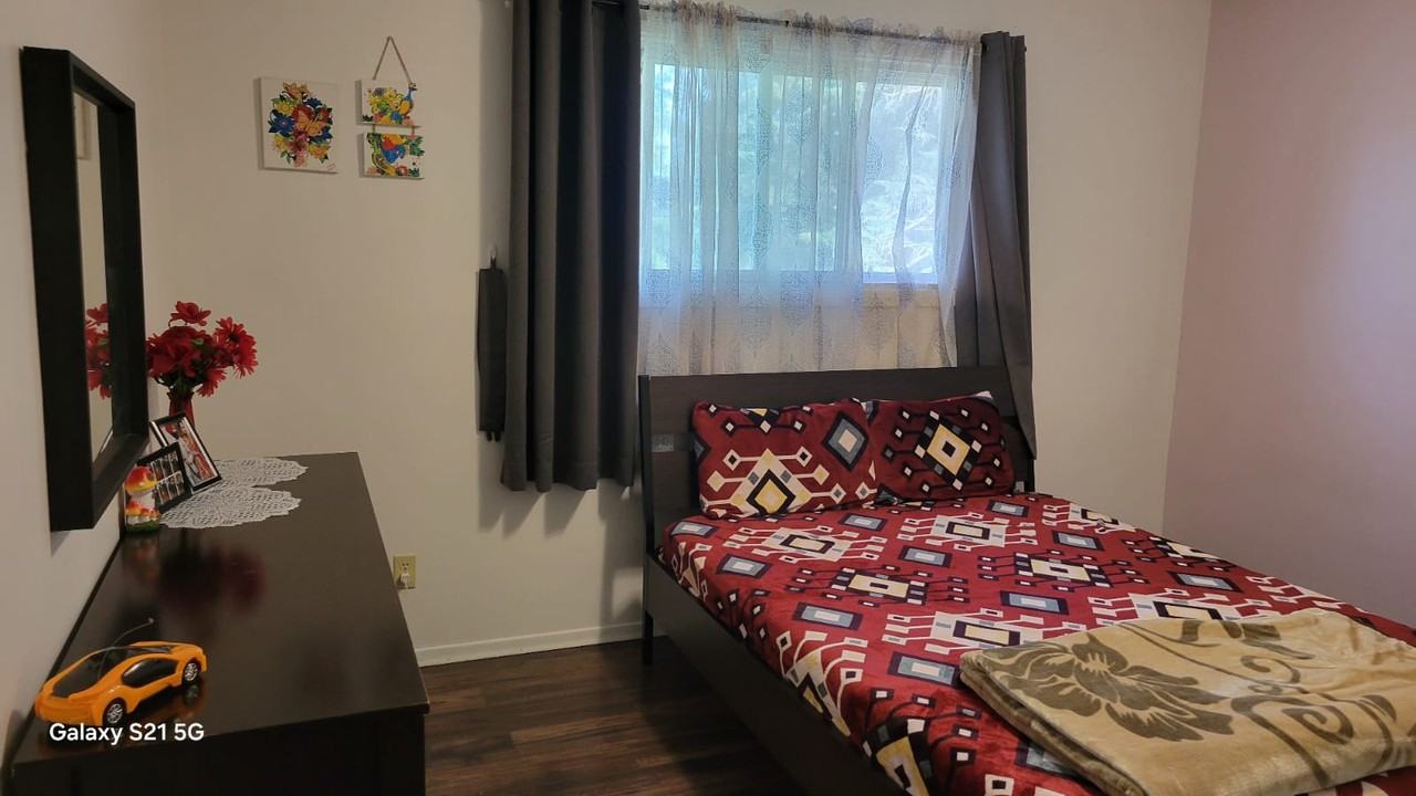 846 London St - Photo 2 of 12