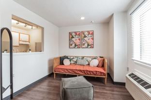 123 East Mccullough Drive - Photo 1 of 1