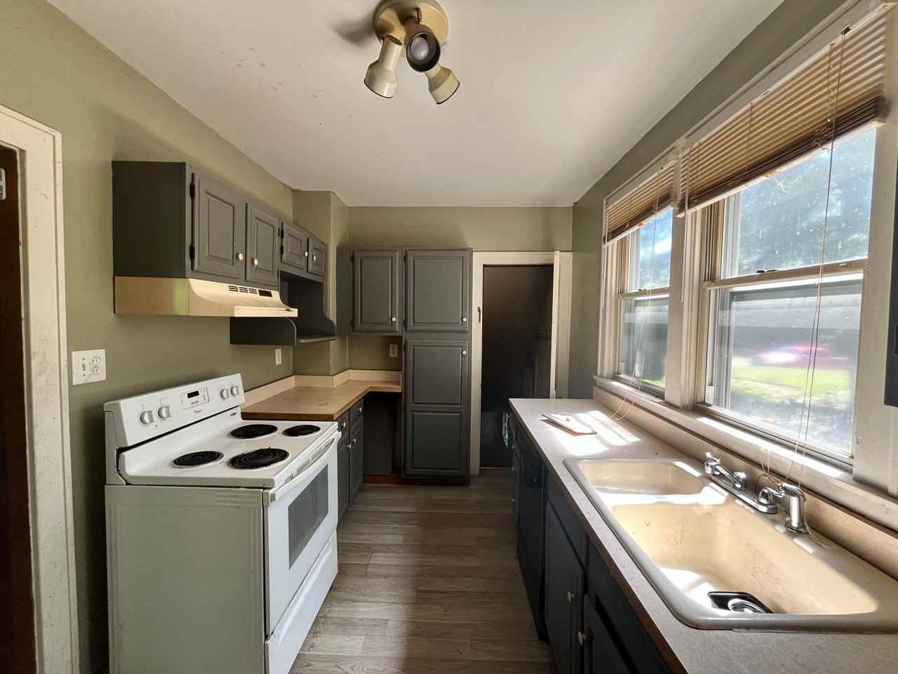 4132 Talbert St - Photo 2 of 18