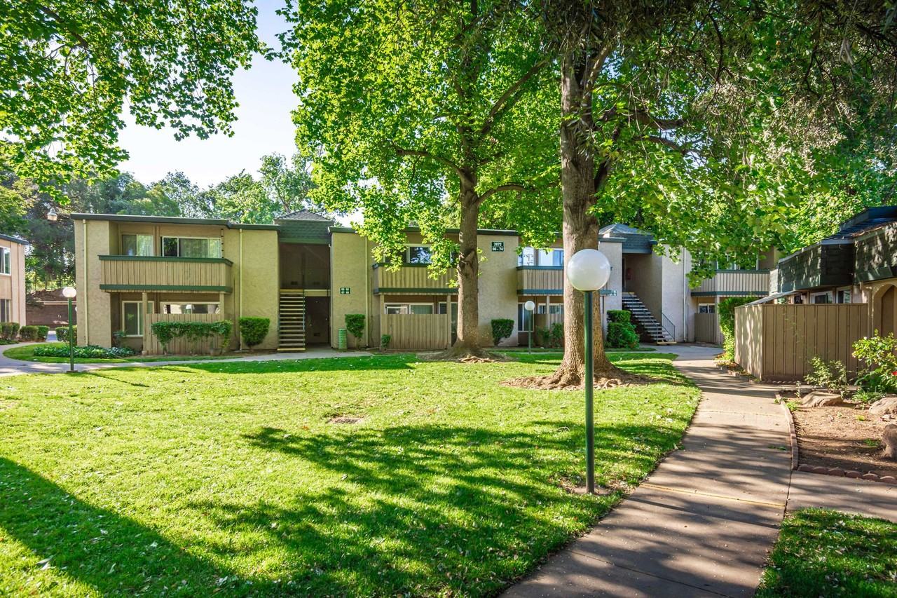 Redwoods at Mather Station Apartments - Photo 7 of 50