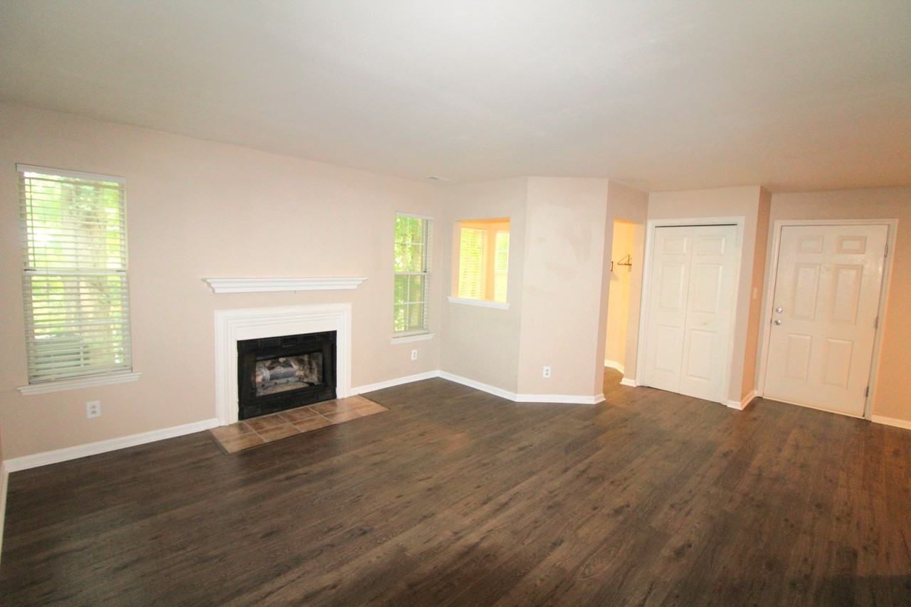 6000 Gray Gate Ln #C - Photo 6 of 17
