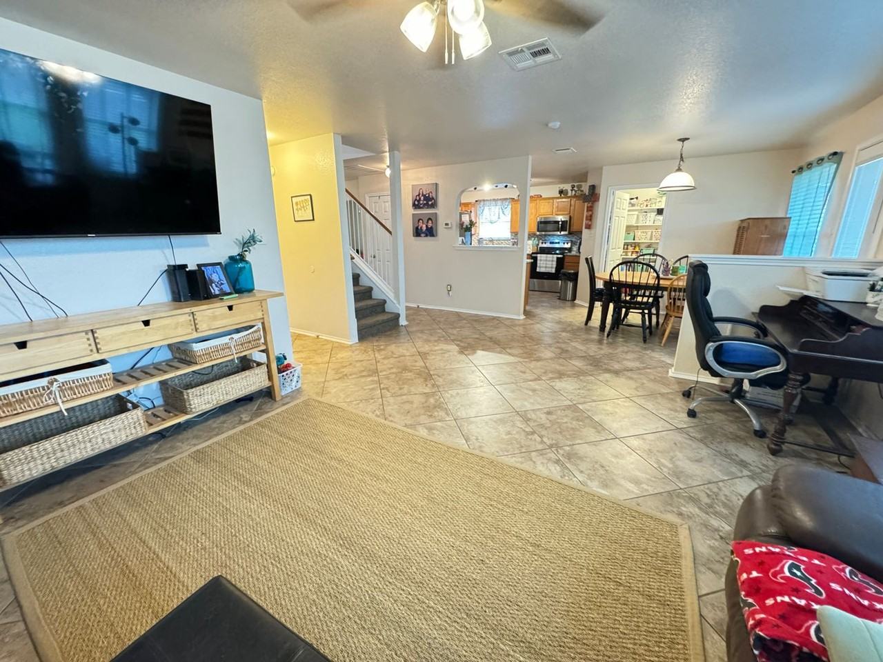5203 Causeway Ct - Photo 6 of 36