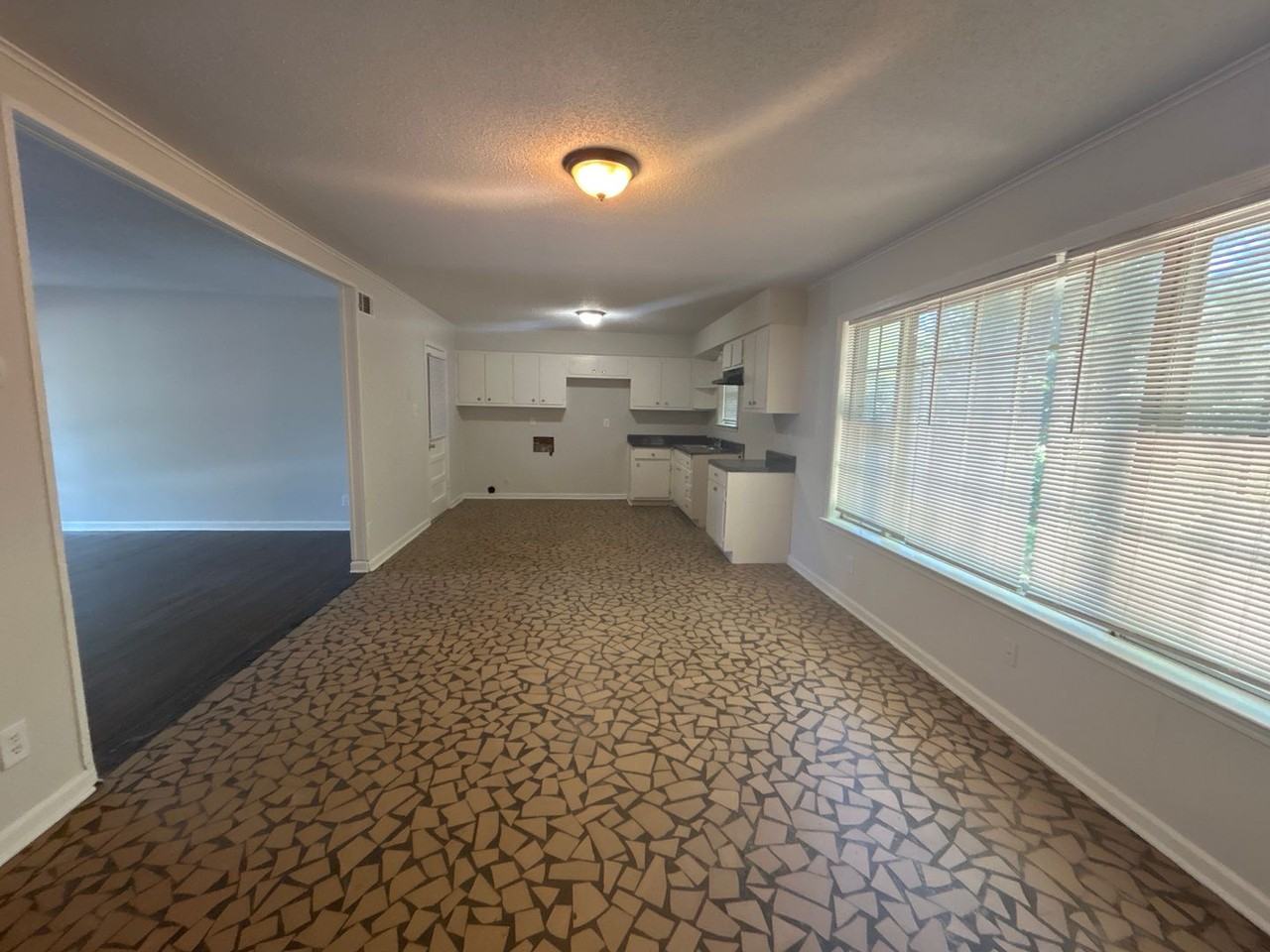 3450 Glenshaw Dr - Photo 6 of 10