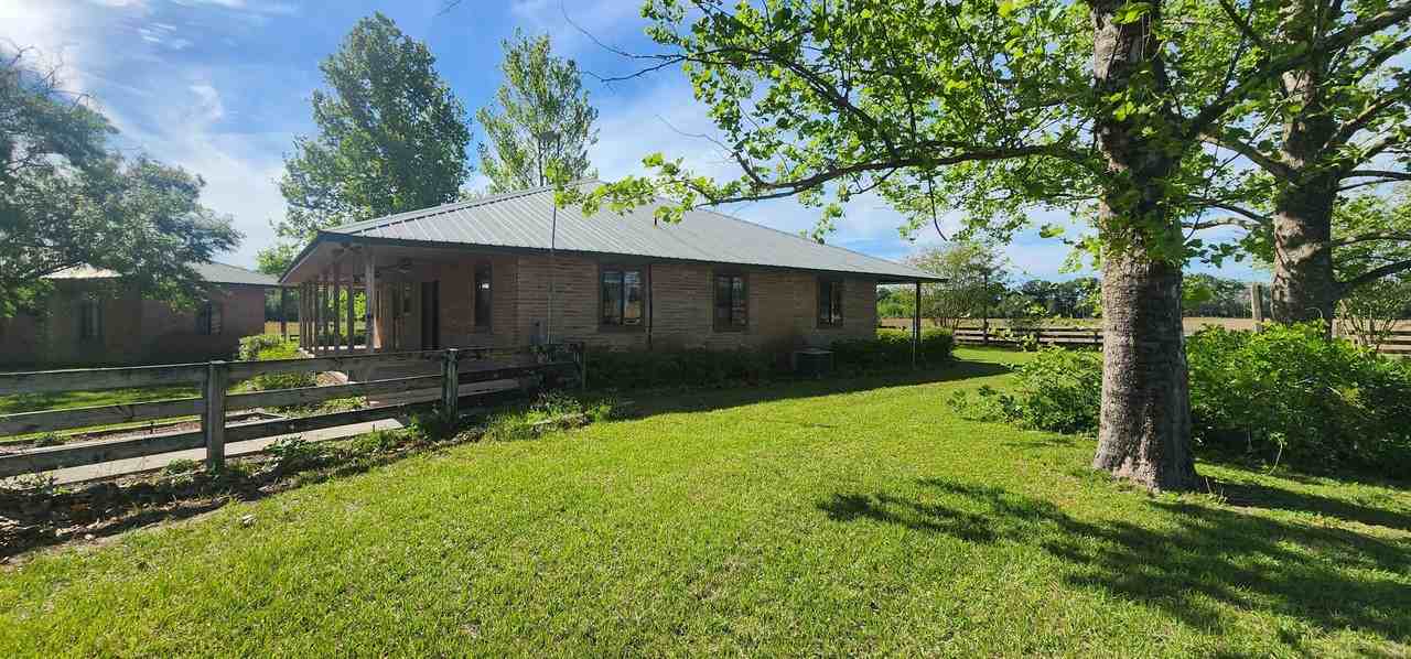 6351 Sw 2nd Ln - Photo 2 of 32