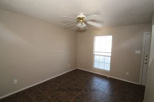 featured image of 4506 Jeff Scott Dr Apt B #Apt B