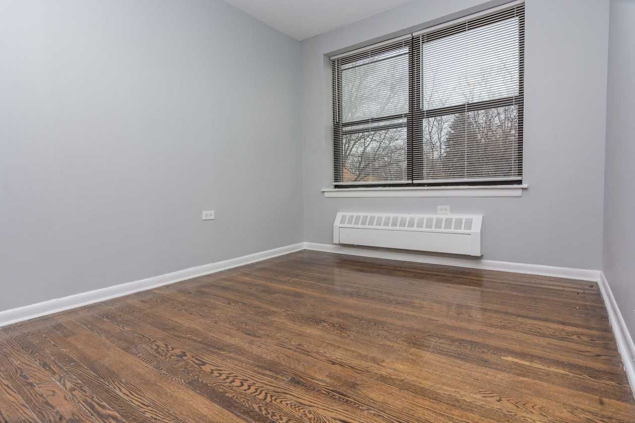 7836 S. South Shore Dr - Photo 7 of 14