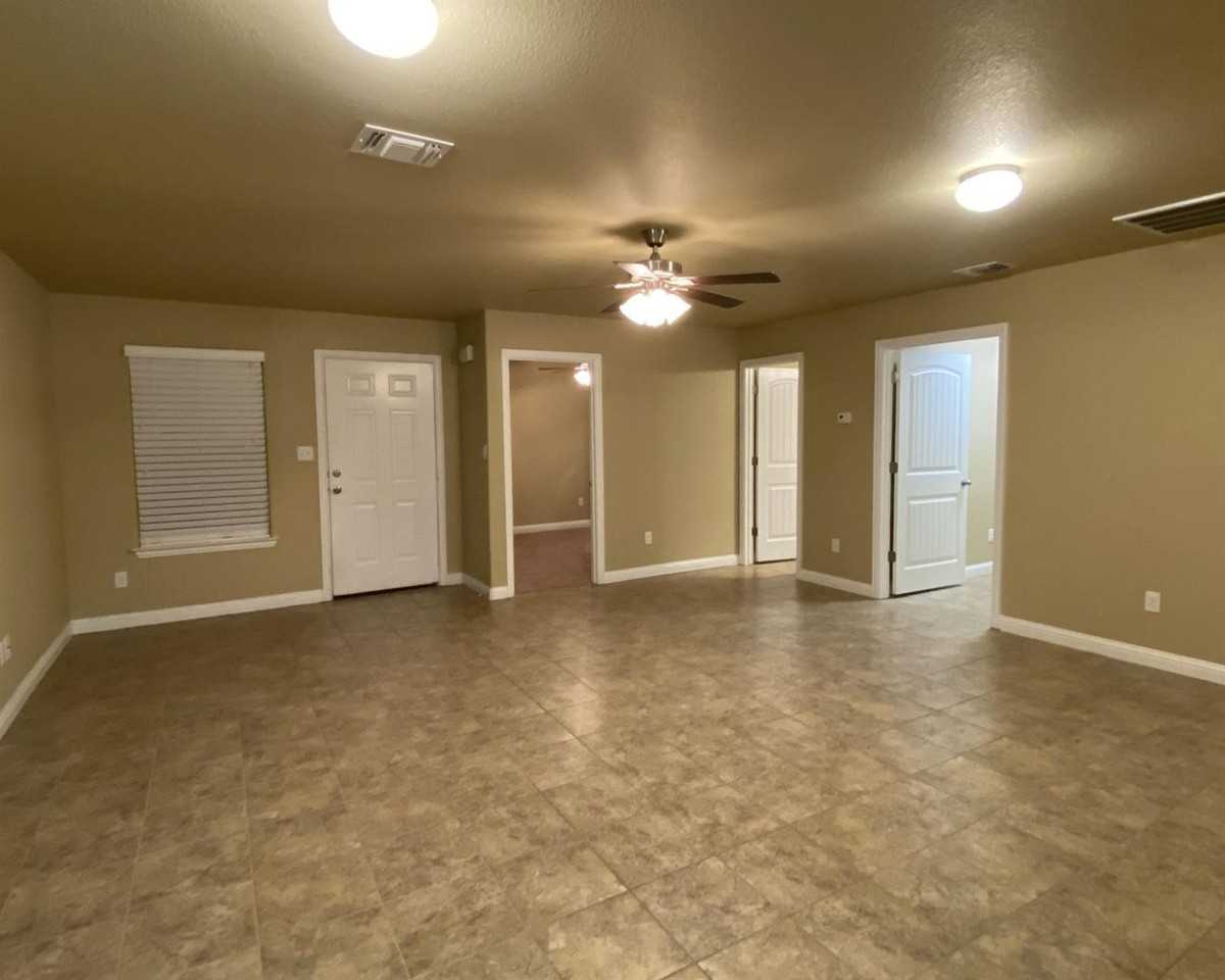 3132 Weave Ct - Photo 2 of 10