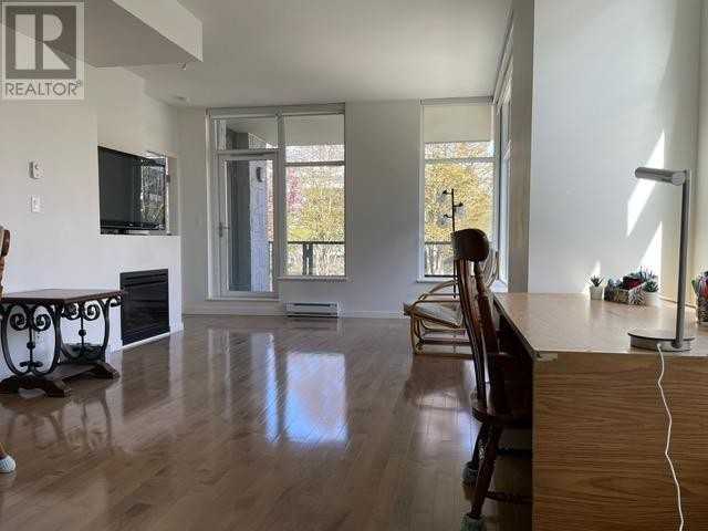 6063 Iona Drive - Photo 7 of 20