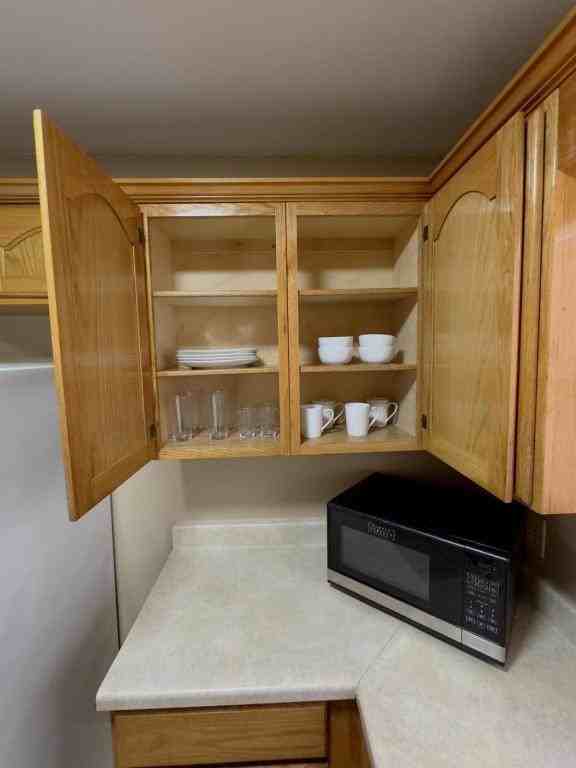 102 E Devon Pl - Photo 7 of 16