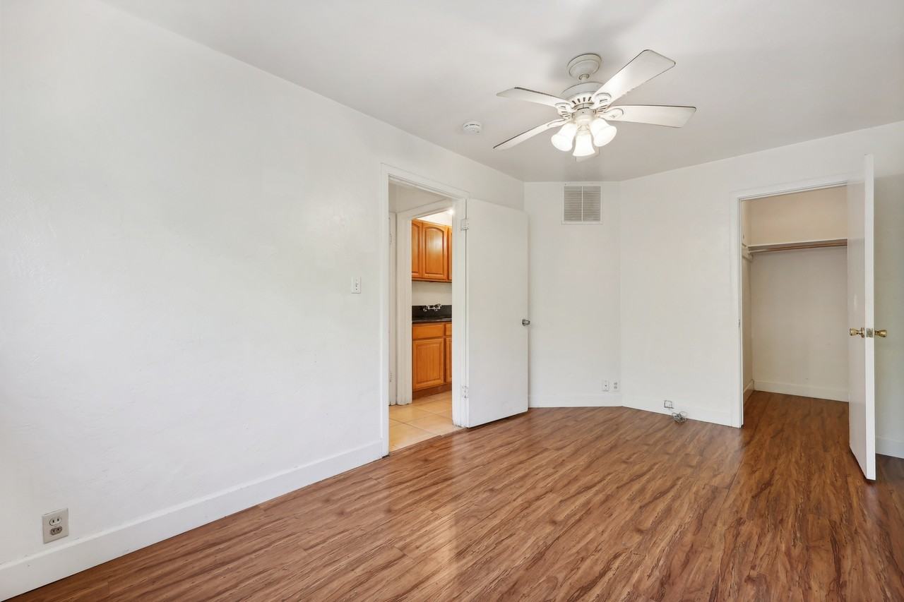 2621 Edison Ave #C - Photo 5 of 8
