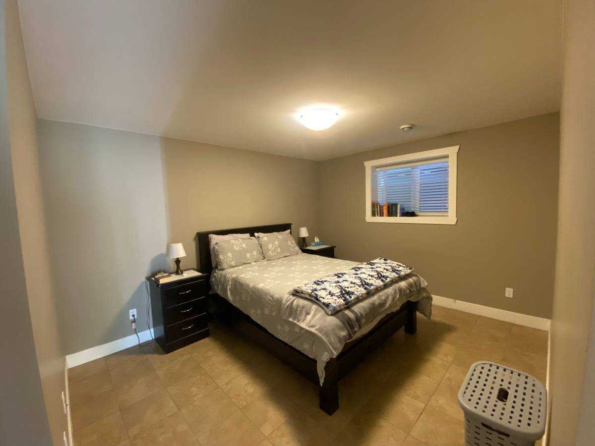 16579 63 Avenue - Photo 2 of 5