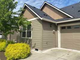 featured image of 8131 Ne 20th St
