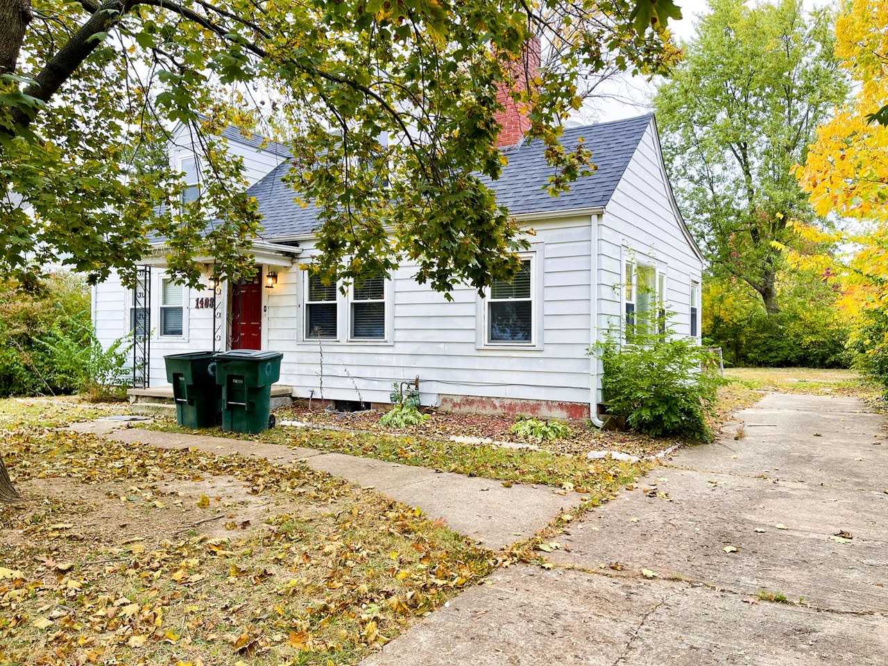 1408 N Mann Ave - Photo 2 of 33