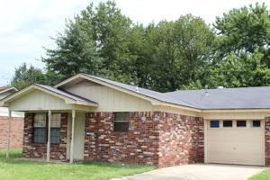 featured image of 1116 University Dr