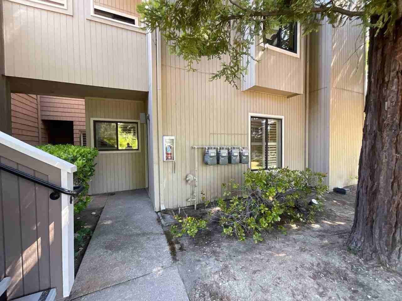 394 S Overlook Dr - Photo 2 of 17