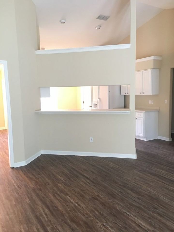 5643 Sioux Dr - Photo 4 of 12