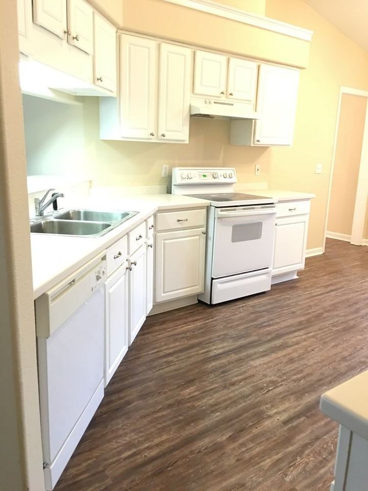 5643 Sioux Dr - Photo 5 of 12