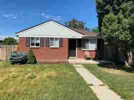 featured image of 3635 N Madison St