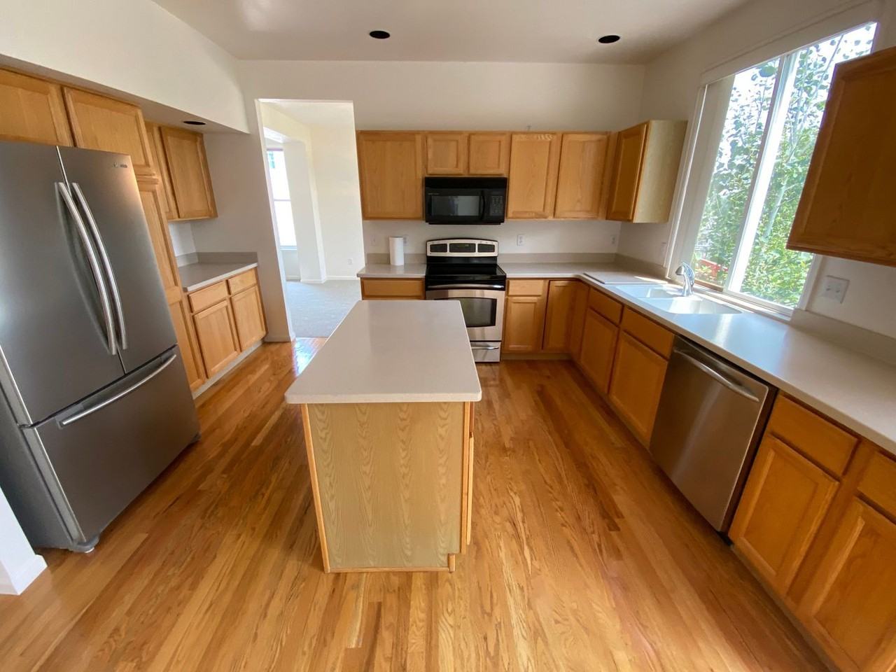 8658 Canongate Ln - Photo 6 of 33