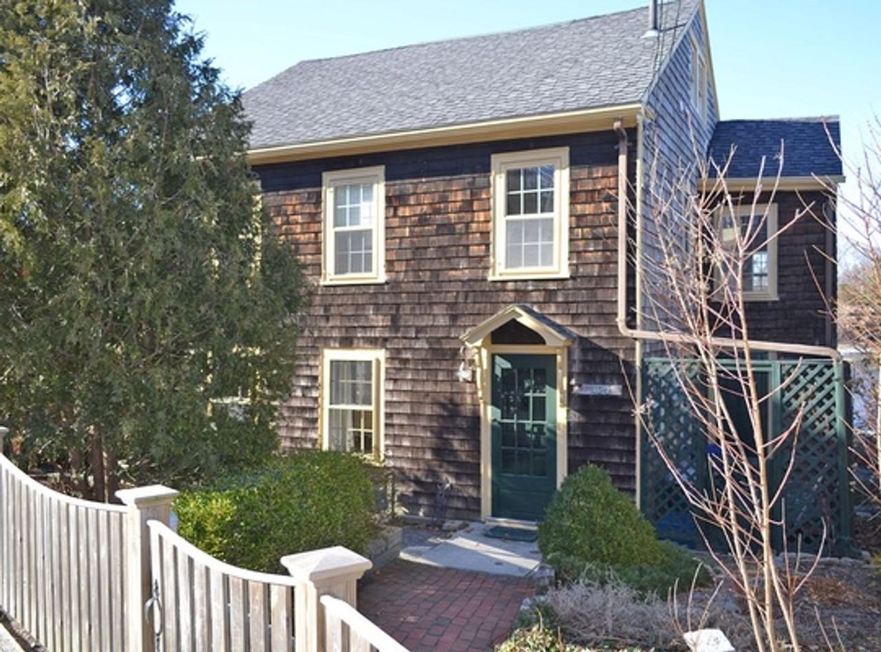 420 Washington Street - Photo 4 of 35