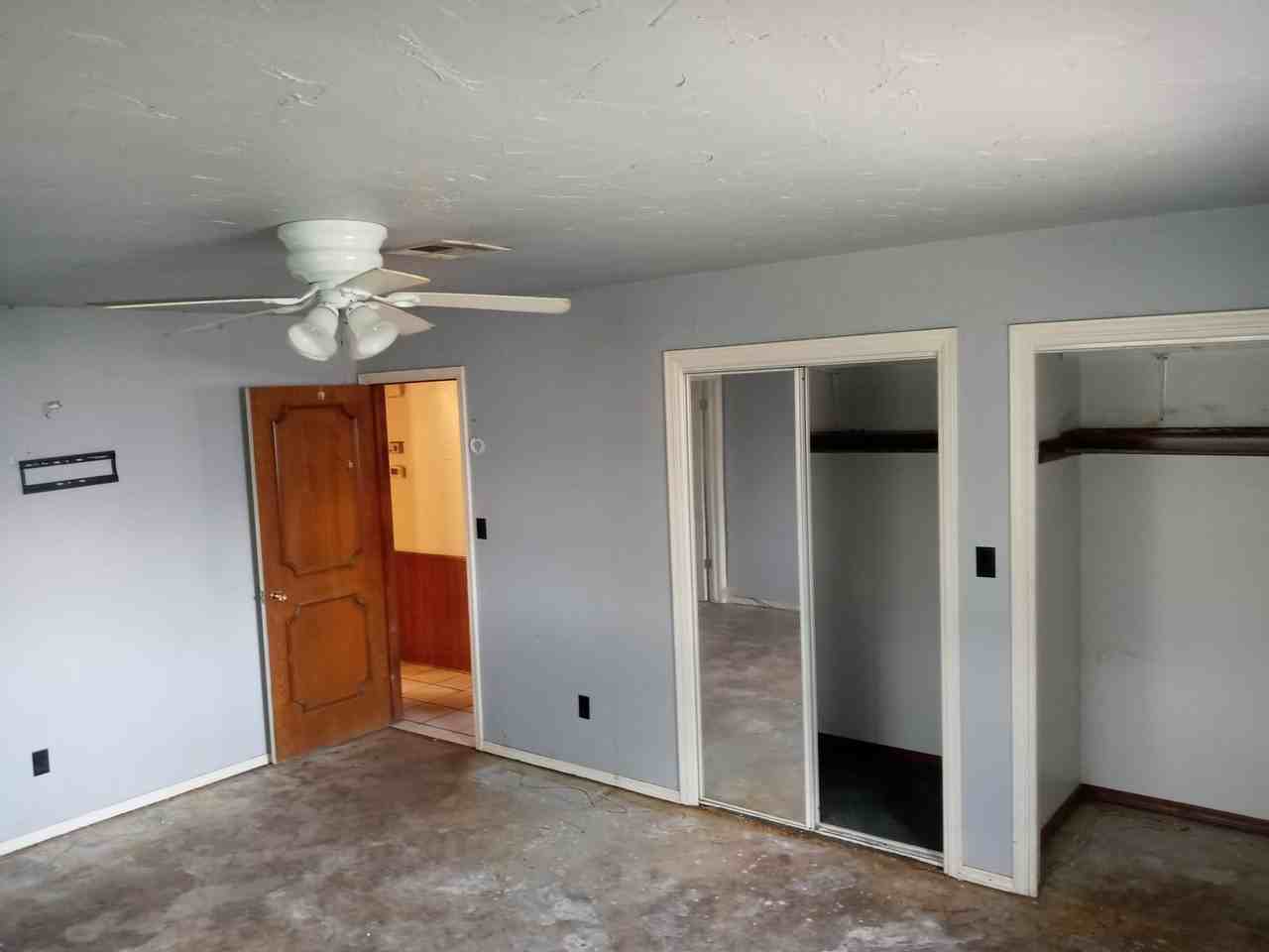 2109 Ridgewood Drive - Photo 3 of 7