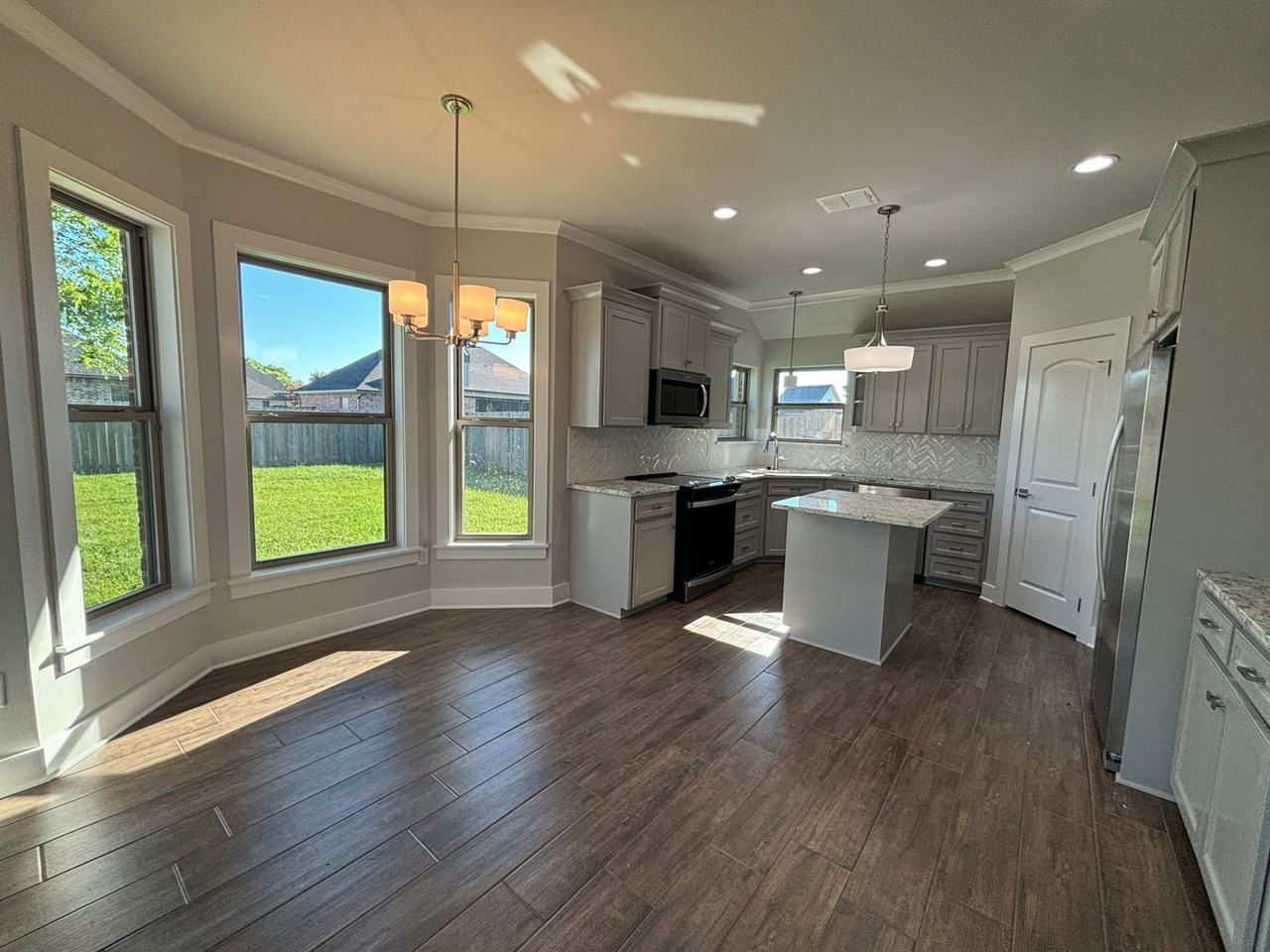 520 Half Moon Ct - Photo 7 of 21