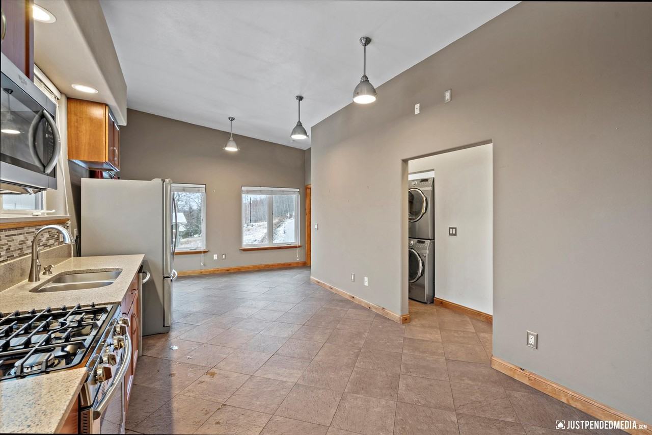 24618 Wilma Cir - Photo 3 of 18