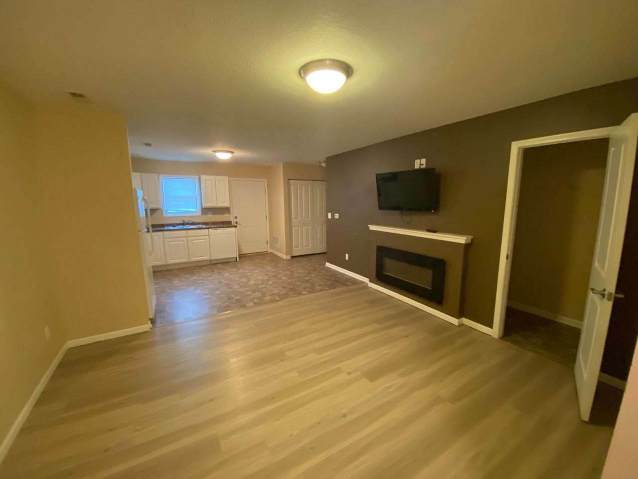 Fox Run Townhomes 3 808 E Lincoln Ave, Indianola, IA 50125