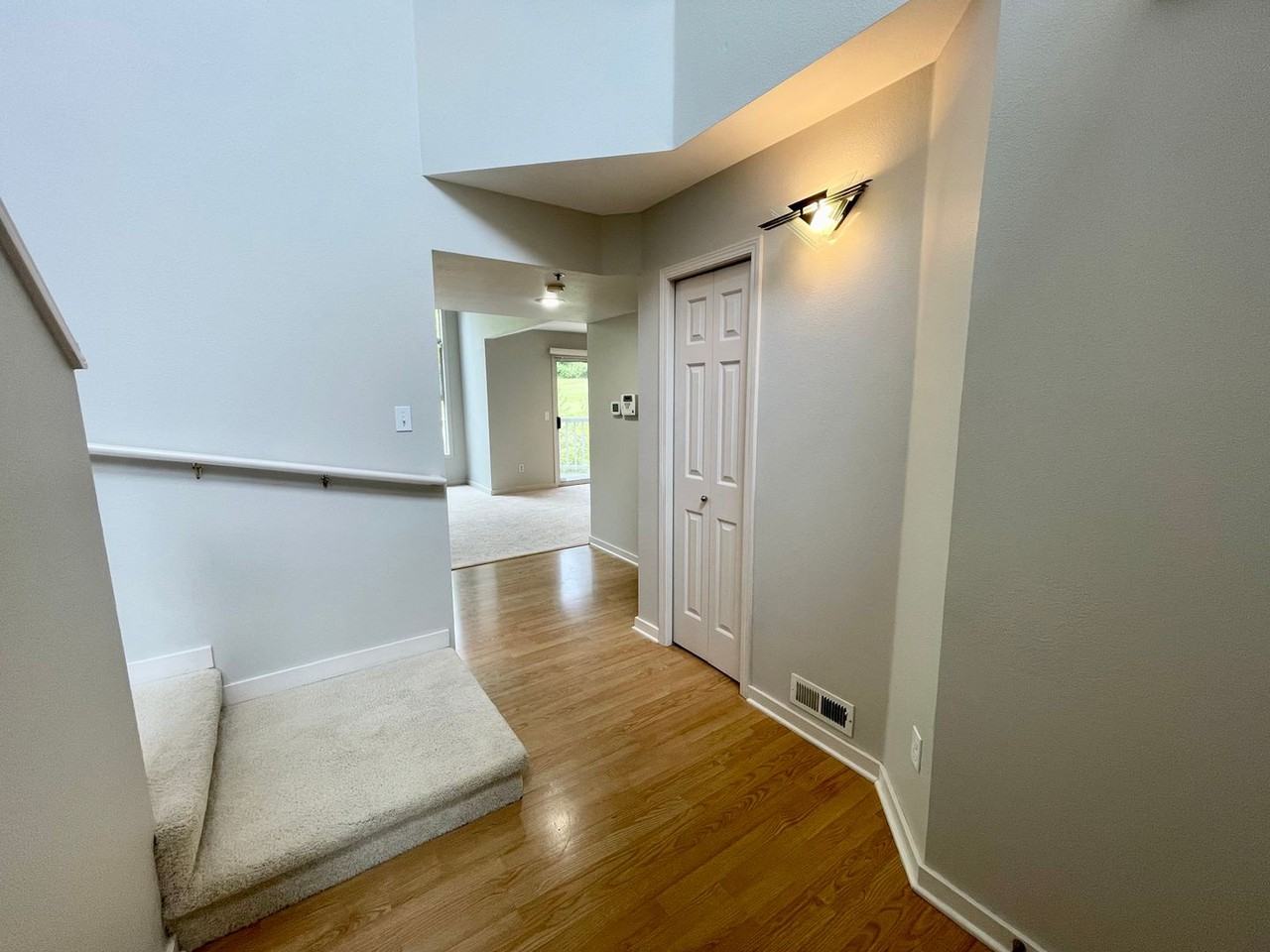 15911 67th Ln Ne #4 - Photo 3 of 27