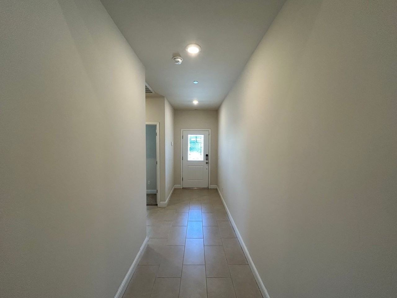 10406 Alondra Dr - Photo 3 of 18