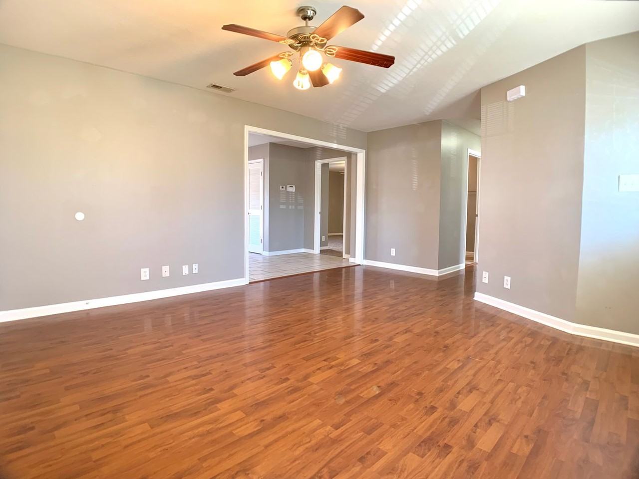 118 N Cavalcade Cir - Photo 2 of 27