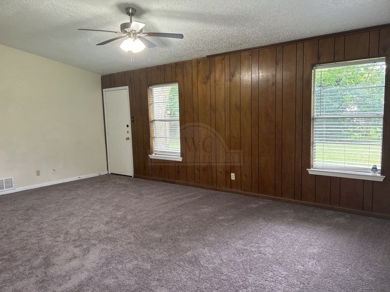 1613 Richard Dr - Photo 2 of 20