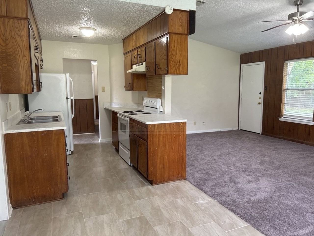 1613 Richard Dr - Photo 5 of 20