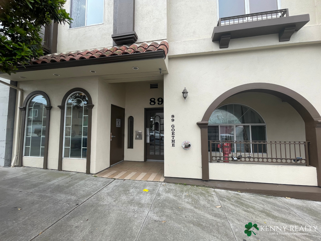 89 Goethe St - Photo 2 of 24