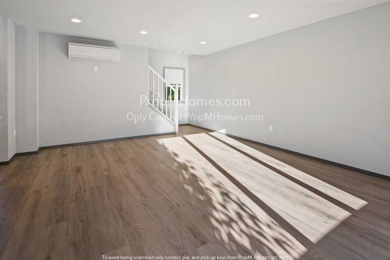 14456 Ne Glisan St - Photo 2 of 23