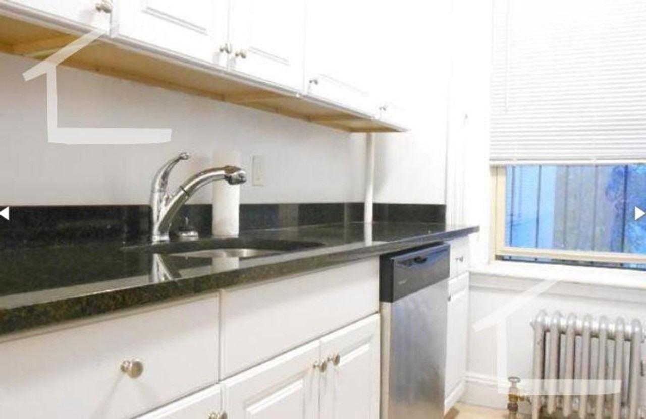 1850 Commonwealth Avenue - Photo 3 of 7